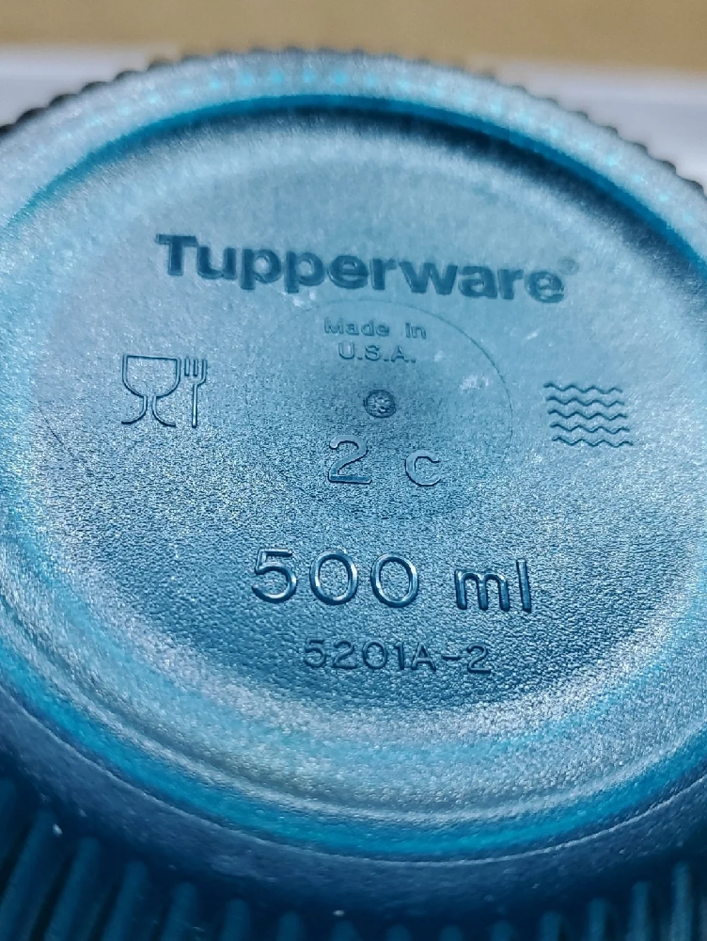 Tupperware Teal Vent N Serve Soup Mug with Lid Size 2 cups/500ml   5201A-2
